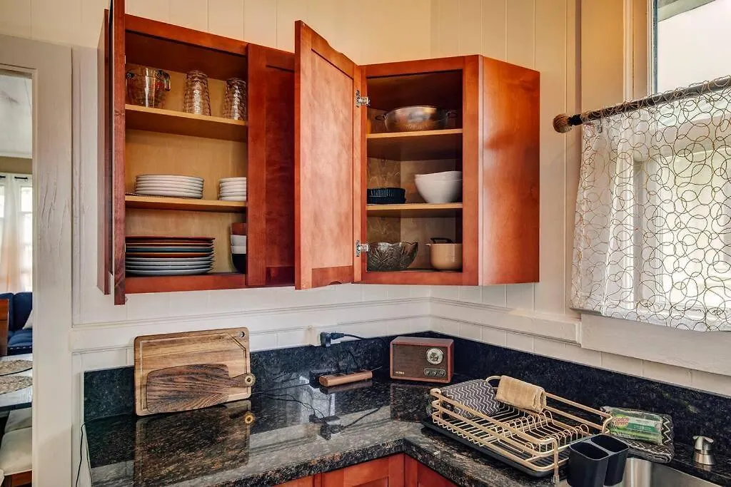 Holiday home New Paddler'S Inn- 3Br Hilo Downtown